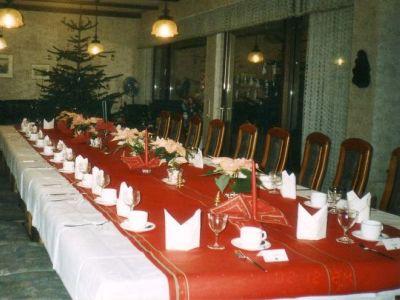 Weihnachtstafel im Landhaus Schöllbronn