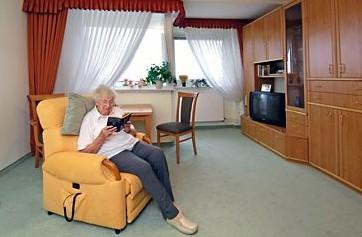 Einzimmer-Apartment bietet mit 31m² Wohnfläche im Wohnstift Otto Dibelius