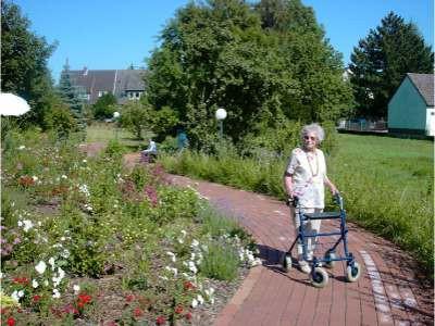 Im Park können die Bewohner wunderbar spazierengehen...