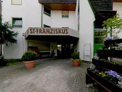 Hausansicht des Altenzentrums St. Franziskus in Mühlacker