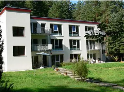 Domicil am Waldhang