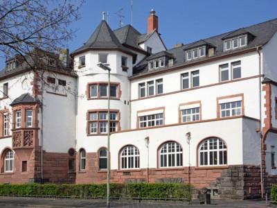 Betreutes Wohnen im alten Landratsamt (Eugen-Kaiser-Straße 9)