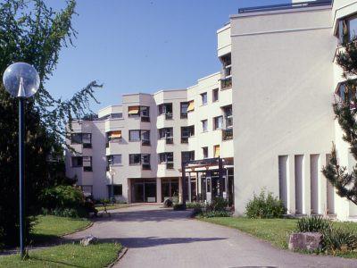 Hausansicht des Altenzentrums Konrad Manopp Stift
