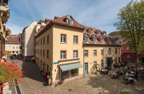 SeniorenWohnen am Adelhauser Klosterplatz