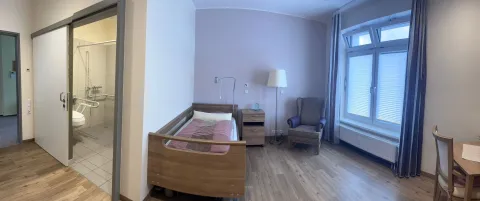Haus unter den Kastanien