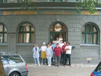 Die Belegschaft des Lutherheims