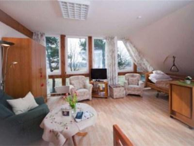 Individuelle Einrichtung der Zimmer ist im Landhaus Quelkhorn in Ottersberg willkommen