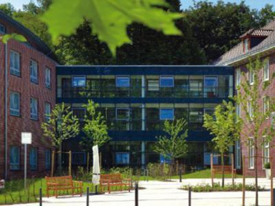 Das großzügige Senioren- und Pflegezentrum am Steuerndieb
