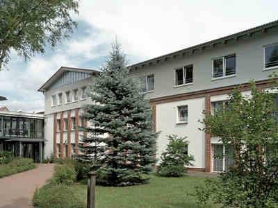 Außenansicht Kursana Domizil Rastow - Haus Achterfeld