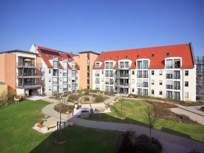 Die gesamte Anlage ist barrierefrei gehalten, was auch Bewohnern mit Rollstuhl eine ungehinderte Fortbewegung ermöglicht