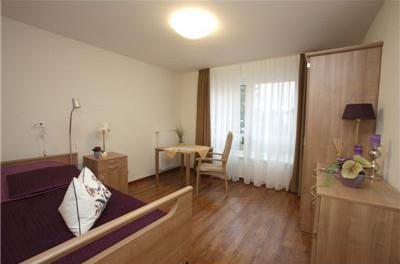 Die Zimmer sind großzügig und ansprechend gestaltet