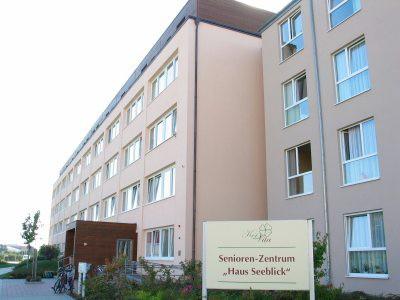 Der Eingang des Senioren-Zentrums "Haus Seeblick" in Schwerin