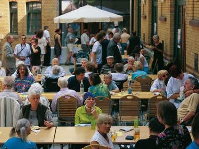 Die Terrasse des Generationenhaus Heslach in Stuttgart