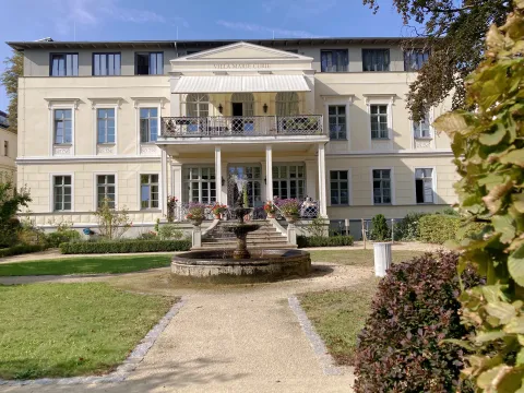 Haus Villa Marie Curie Pflegeresidenz Bernstadt