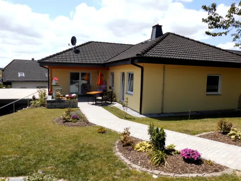 Seniorenwohngemeinschaft Bell „Haus ELVIRA“ Senioren-WG