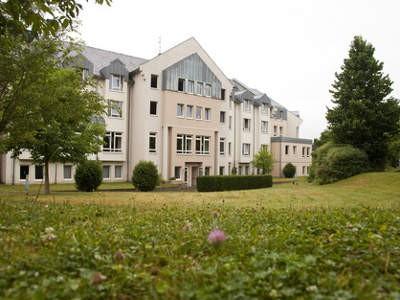 Das Alten- und Pflegeheim Katharinen Stift ist umgeben von einer weitläufigen Parkanlage