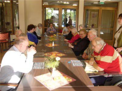 Gemeinsames Spielen in großer Runde