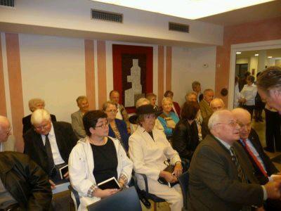 Heilige Messe zur Einweihung des neuen Seniorenheims St. Katharinen-Stift in Frechen  am St. Katharinen-Hospital