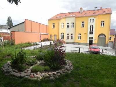 Haus Bergamotte Hofansicht Garten