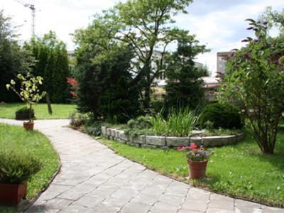 Die Einrichtung verfügt über eine weitläufige Gartenanlage