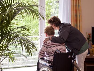 Zimmer im Senioren- und Therapiezentrum "Haus am Park" in Berlin-Pankow