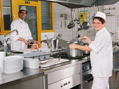 In der hauseigenen Küche werden täglich frische Speisen zubereitet