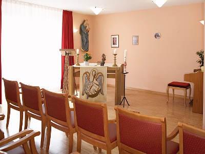Der liebevoll gestaltete Andachtsraum