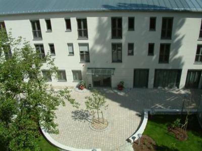 Der Innenhof des Senioren Wohn- und Pflegeheim Minoritenhof in Regensburg