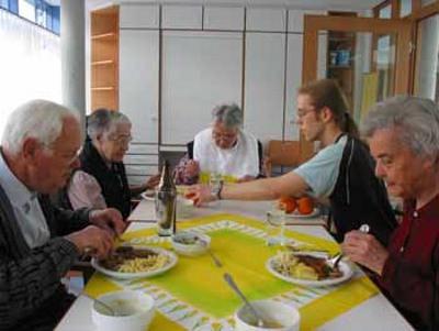 Der offene Mittagstisch im Haus im Park in Dettenhausen