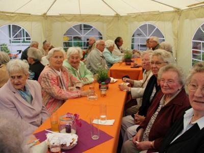 Sommerfest im Seniorendorf Reinery