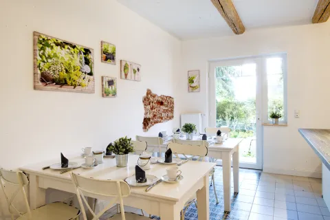 Sonis kleine Farm Gemeinsam auf dem Bauernhof an der Ostsee