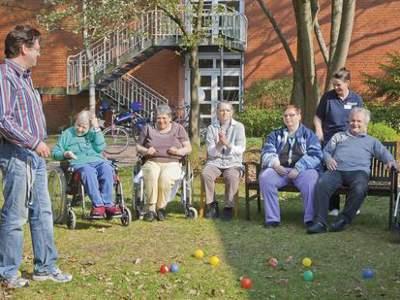 Gemeinsames Boule-Spielen